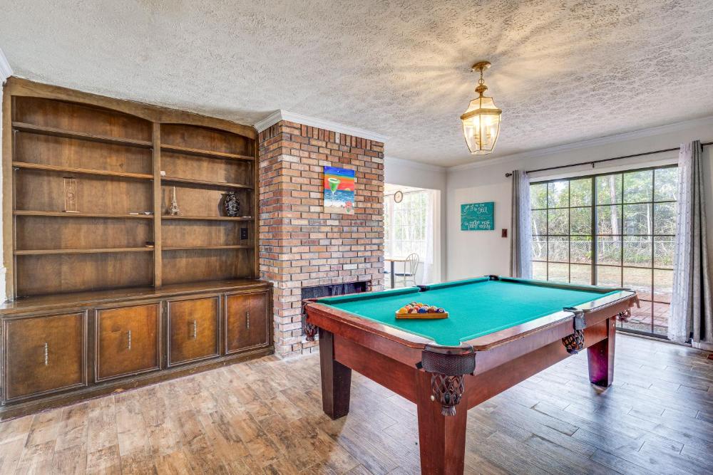 Steps to Beach Carrabelle Family Home with Patio!
